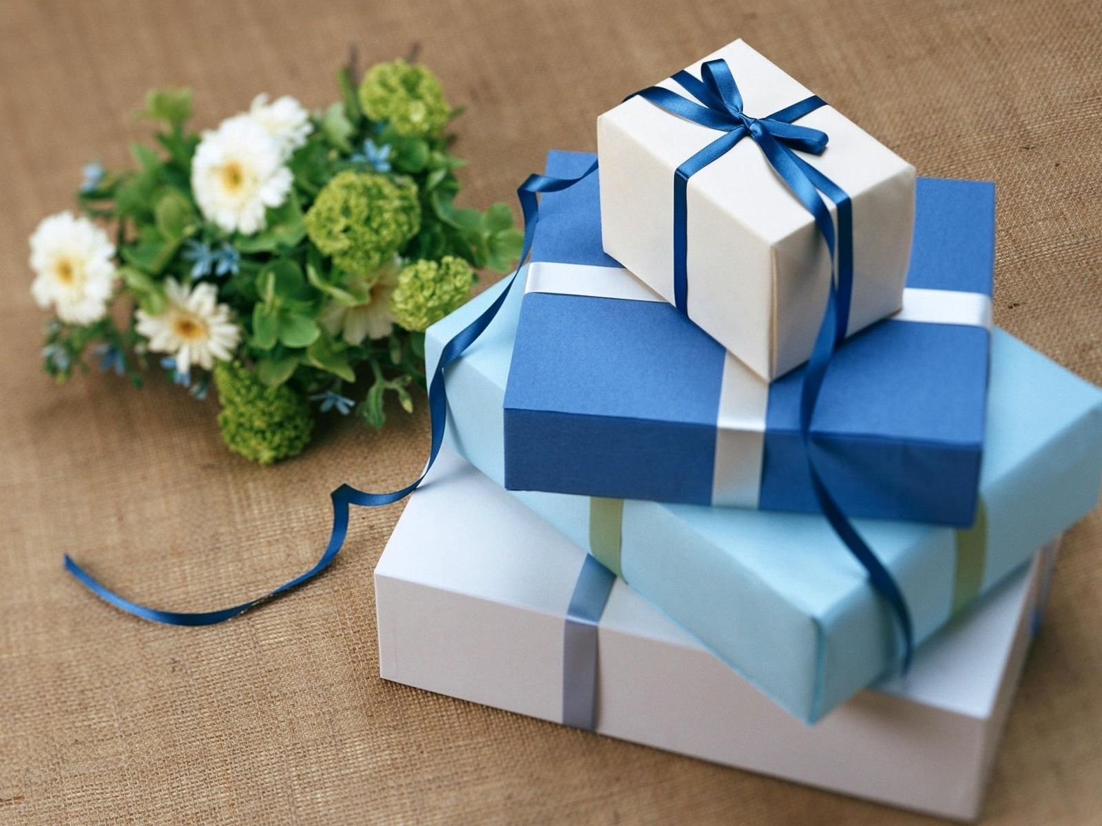 Custom Gifting by thisisbrand